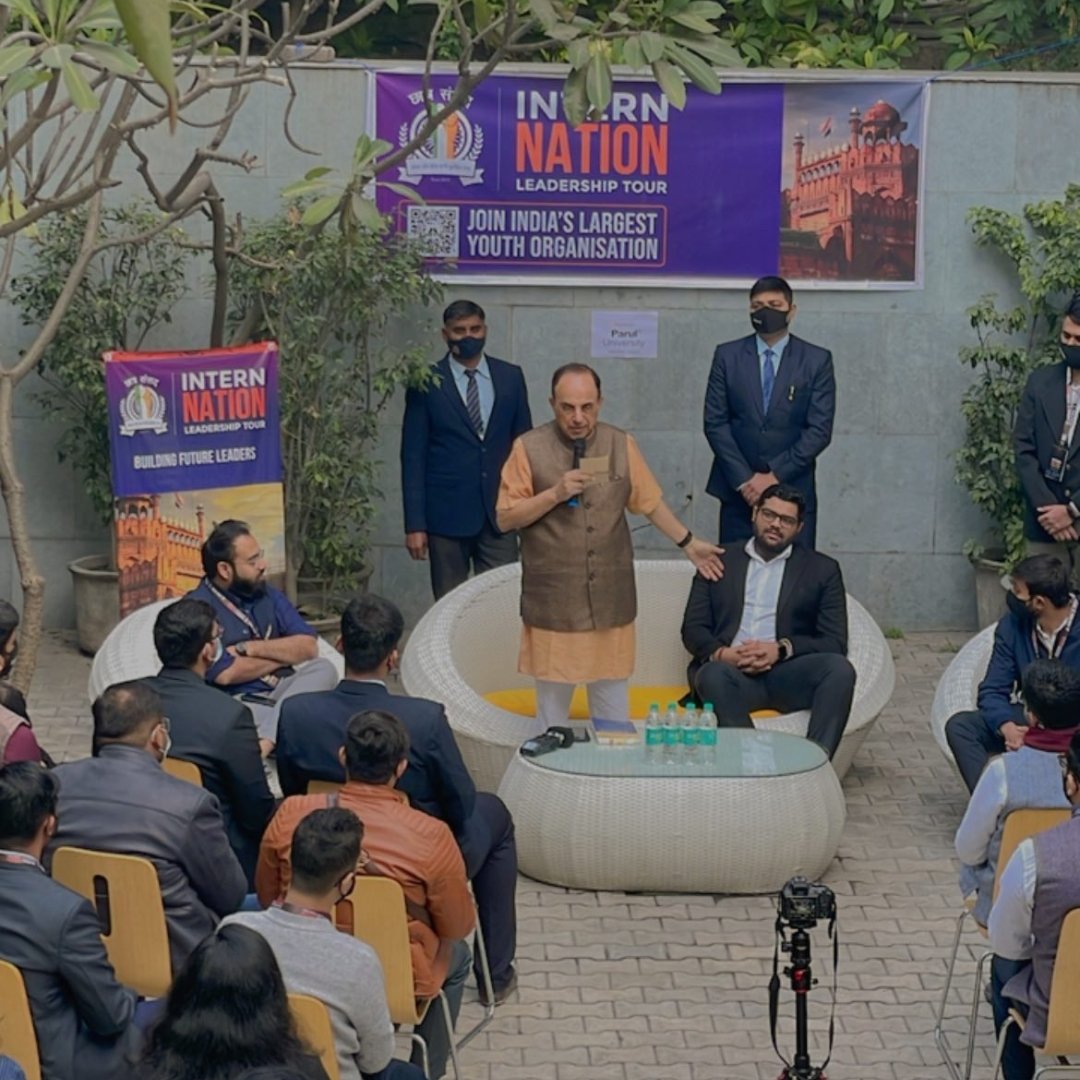CsindiaOfficial's tweet photo. Intern Nation Leadership Tour - 2022
 
Interaction sessions-one with Shree @Swamy39 Ji

#InternNation #subramanianswamy 
(1/2) https://t.co/I2VdrfcYnY