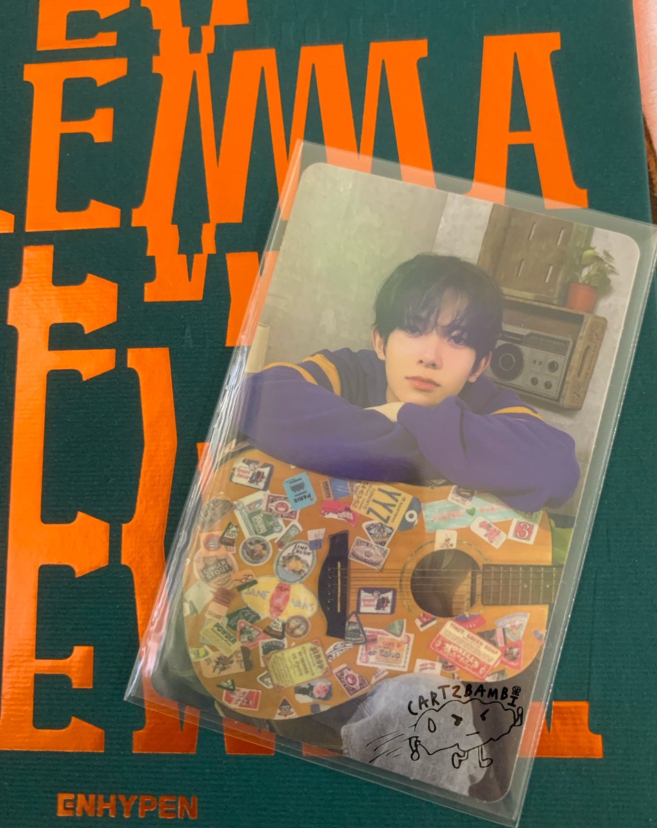 cartzbambi's tweet photo. [ #cartzbambimail ]

hee guitar came home today ! thank you so much for packing him well along w the unsealed album ^^ and for the smooth and fast transaction, @moniskart ! also, ang daming freebies huhu super thank u !! ‘til next time <3 hee guitar haver na so much 🤍 #monimamon https://t.co/pn46HyzTDf