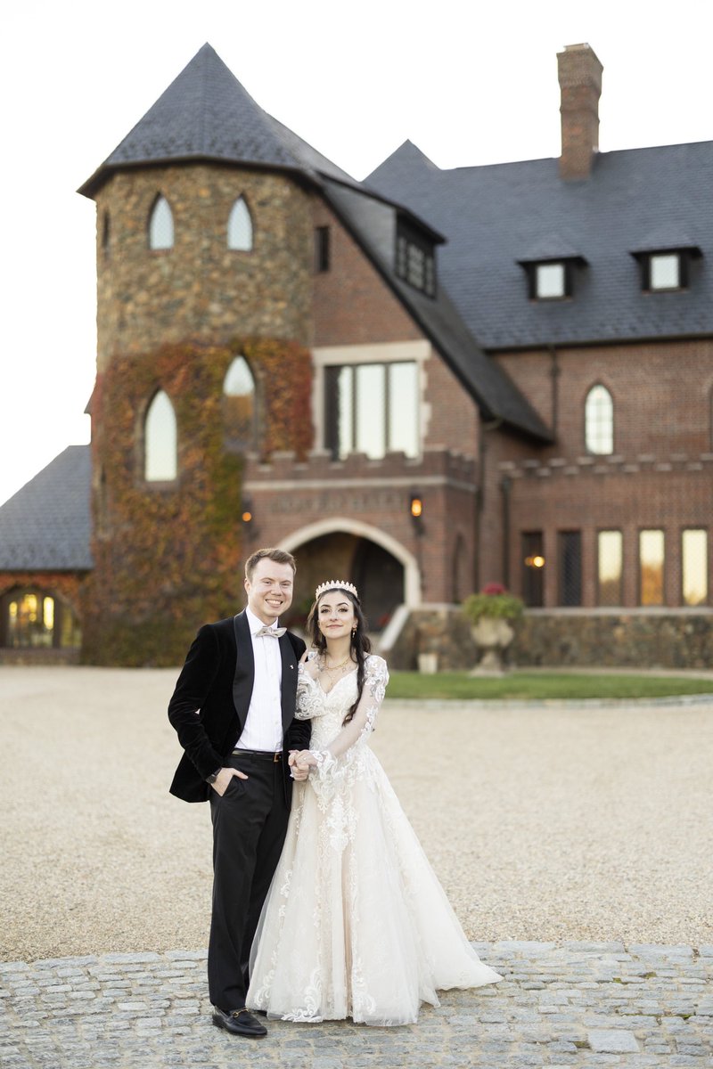 forsyth_shannon's tweet photo. We finally got our wedding photos at the end of the year! I'm obsessed <3 https://t.co/Ye62o5IJTW