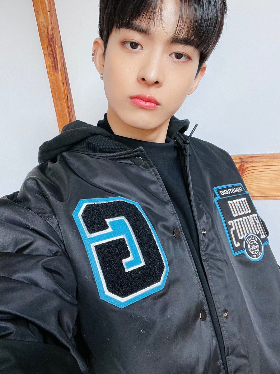 [#수빈] 월요일 화이팅🙌🏻🙌🏻