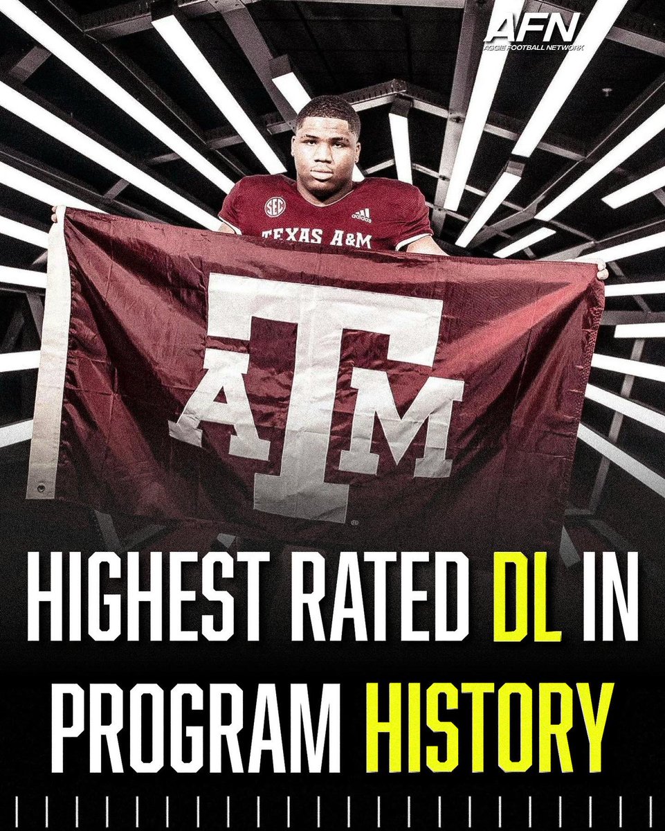 aggiefbnetwork's tweet photo. Jimbo out here forming a super team 😂 #GigEm https://t.co/wjE73wnQXe