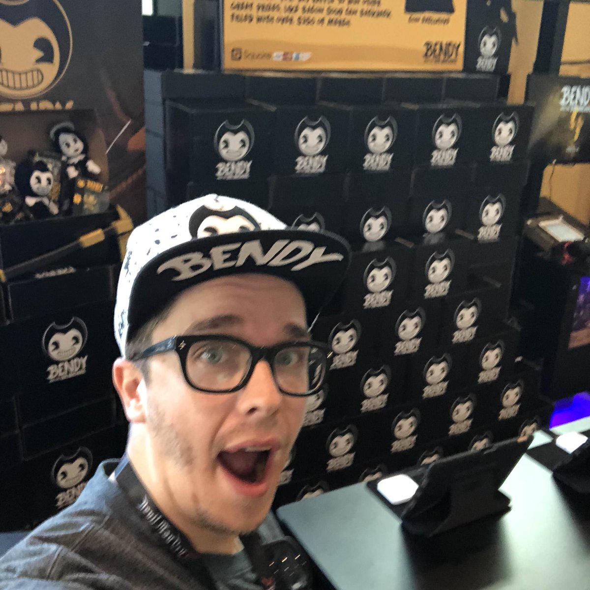 KindlyMikeMood's tweet photo. https://t.co/AaIFgnl09E