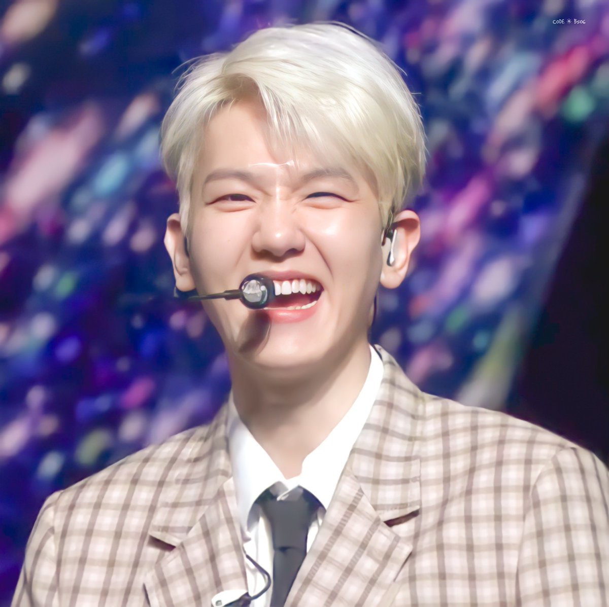 codeB5O6's tweet photo. D-398 ✨

happy anniversary to baekhyun's first solo online concert 'LIGHT' 🤍

#백현 #BAEKHYUN @B_hundred_Hyun https://t.co/bnqvln4ND0