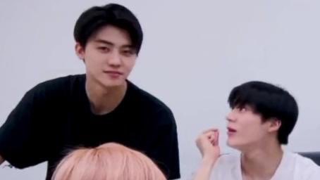 แบบว่า #minno