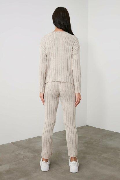 Women's Beige Tricot Cardigan &amp; Pants Set kuthermarket.com/products/women… #women #womensclothing #clothing #outfitssets #1775488000001751397 #shoesaccessories 
#MHHSBD
#çizme #bodycon #fashionista #dressfrozen #jewelrystyle #jewelryblogger #shoefetish #jewelrystylist #wearetherunners ...