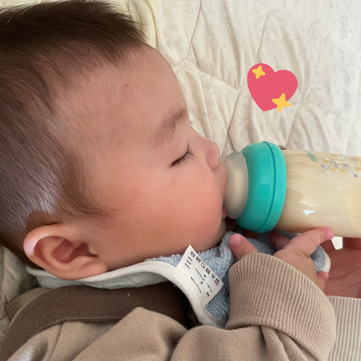 O613262's tweet photo. 息子のこうゆう姿を撮るのが趣味になってるマッマ🪄 https://t.co/EjYsrw8VLp