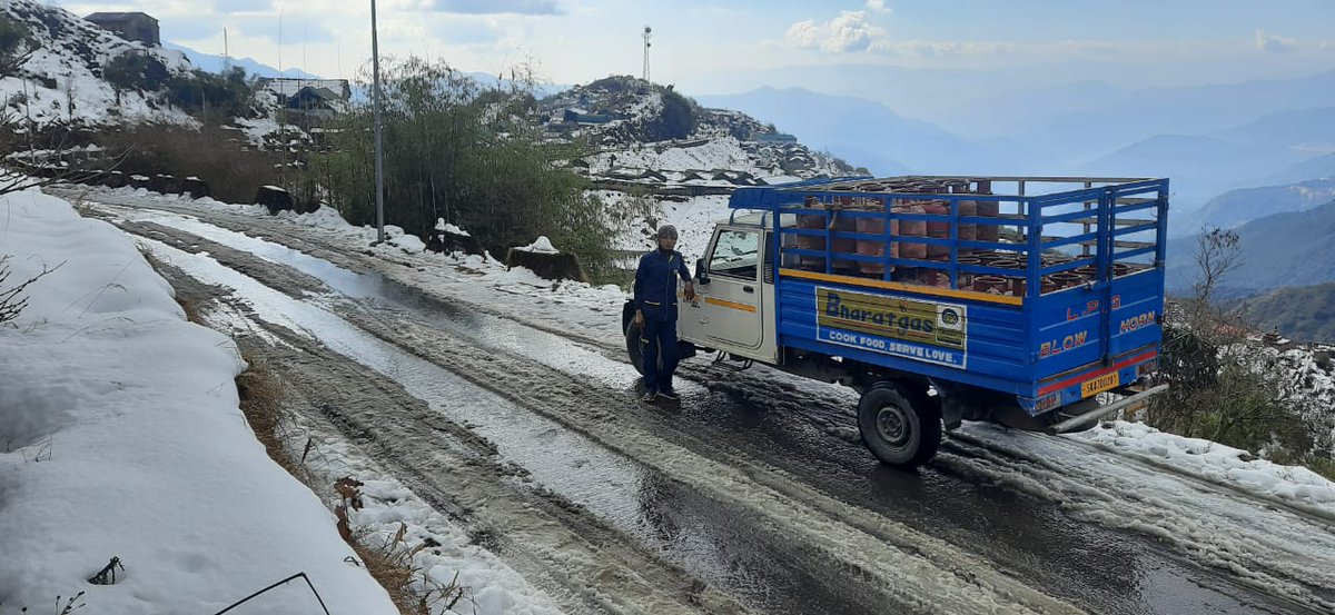 Bharatgas_WestBengal (@wbstateoffice) on Twitter photo Bharatgas delivers LPG Refills in Zuluk, Old Silk Route, Sikkim on Sunday <a href="/BPCLimited/">Bharat Petroleum</a> <a href="/rajeevkumar2810/">rajeev kumar</a> <a href="/BPCLRaiganj/">Bharatgas_Raiganj</a> Bharatgas delivers LPG Refills in Zuluk, Old Silk Route, Sikkim on Sunday <a href="/BPCLimited/">Bharat Petroleum</a> <a href="/rajeevkumar2810/">rajeev kumar</a> <a href="/BPCLRaiganj/">Bharatgas_Raiganj</a>