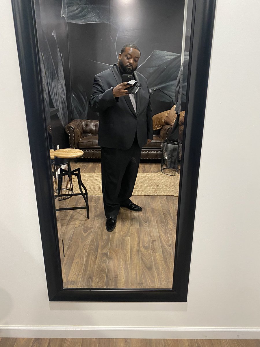 BlackLabelTruth's tweet image. What everyone else saw today