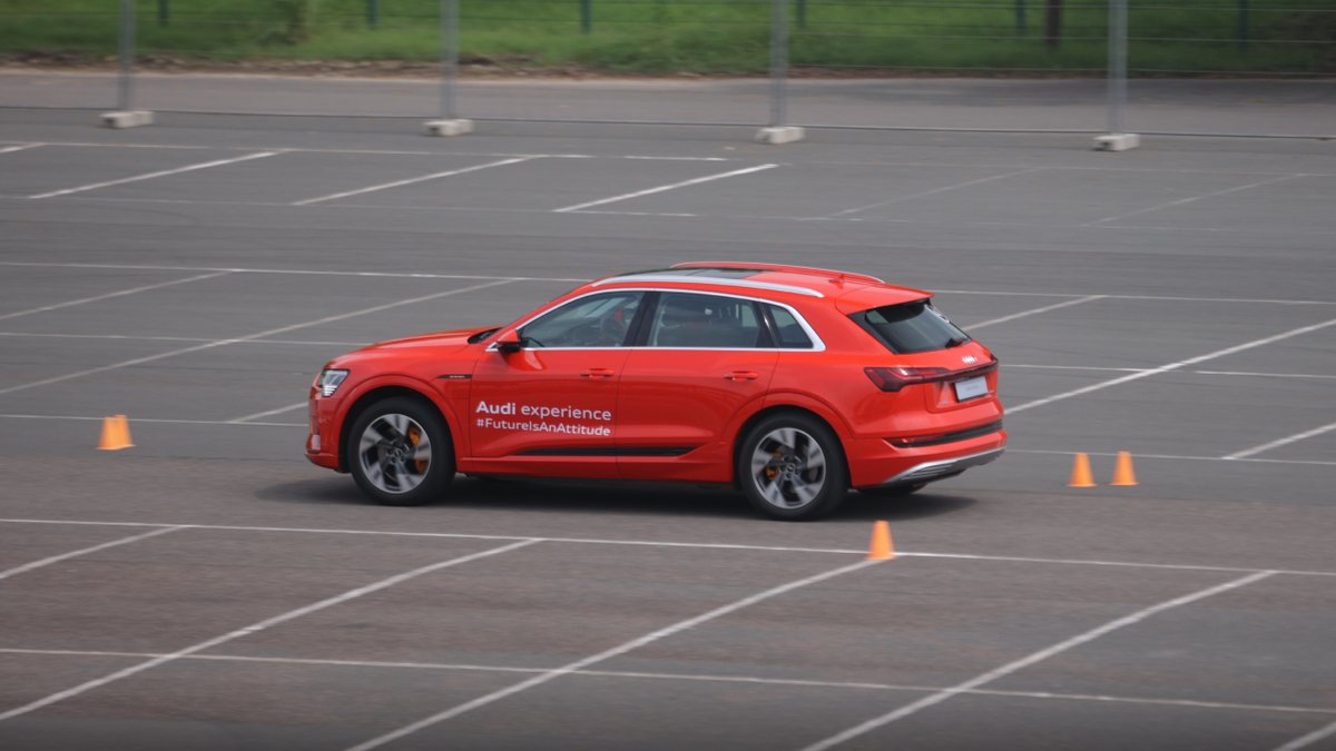 Here s to having an electric 2022. Audi etron FutureIsAnAttitude etronInIndia https t.co NMPQHFV7ui Here s to having an electric 2022. Audi etron FutureIsAnAttitude etronInIndia https t.co NMPQHFV7ui