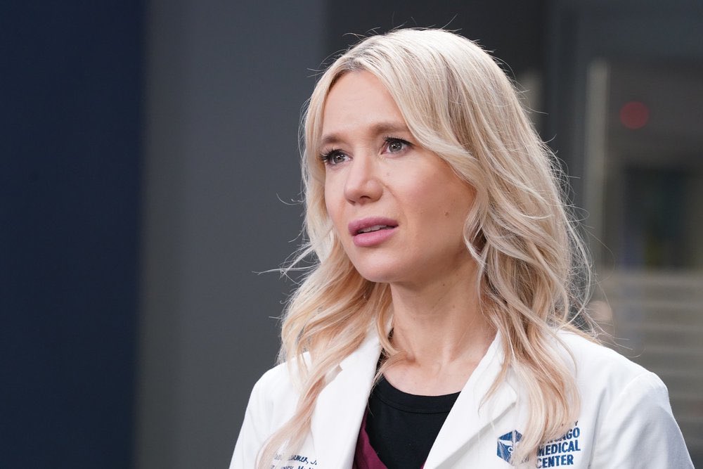 Happy birthday to Kristen Hager  thankful Kristen gets to be our Stevie on Chicago Med     