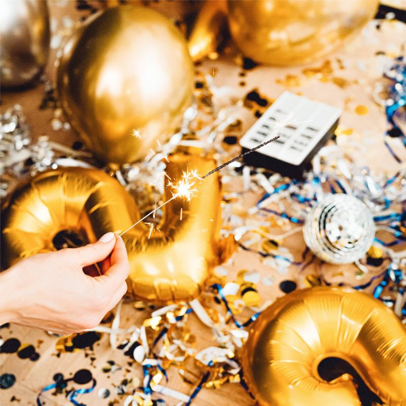 The FlipNpik team wishes you a Happy New Year 2022 🎉 
A few notes about 2021:

- We have recruited more than 60 ambassadors✅
- Our community on social networks is only growing✅
- Our partnerships keep growing✅
- The team is growing✅
What are your plans for the year 2022?🤩