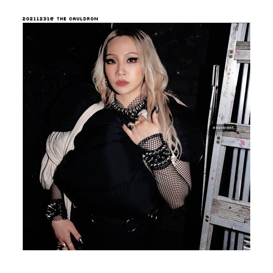 HEKEIGHT's tweet photo. the hangovers aren't getting easier to deal with as more time goes by.. talk about the sad tales of an aging woman. 💔 ㅋㅋ regardless, new year's eve was Amazing, and i can't express how happy i am to have been a part of such an incredible album. great job, lou. #studyparty2022 https://t.co/WOUYISUiVD
