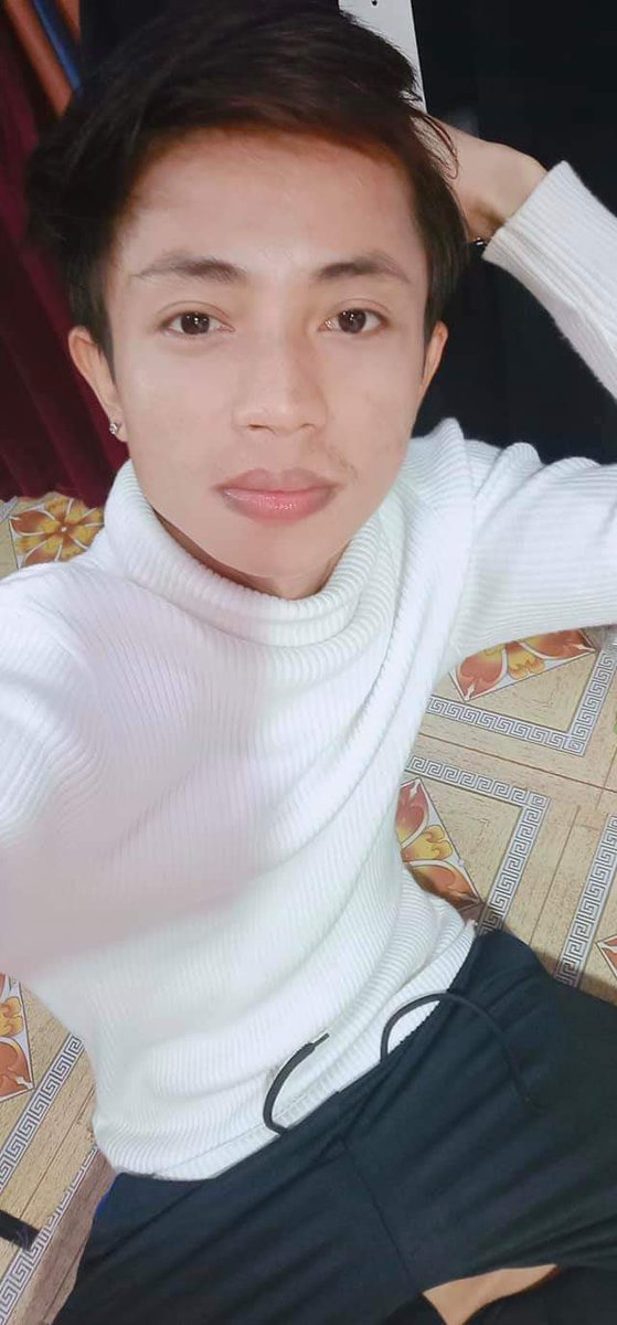 MyatHtutsan4's tweet photo. မင်းရဲ့ကိုကြီးဖြစ်ချင်တယ် https://t.co/bYKfZP9wgd