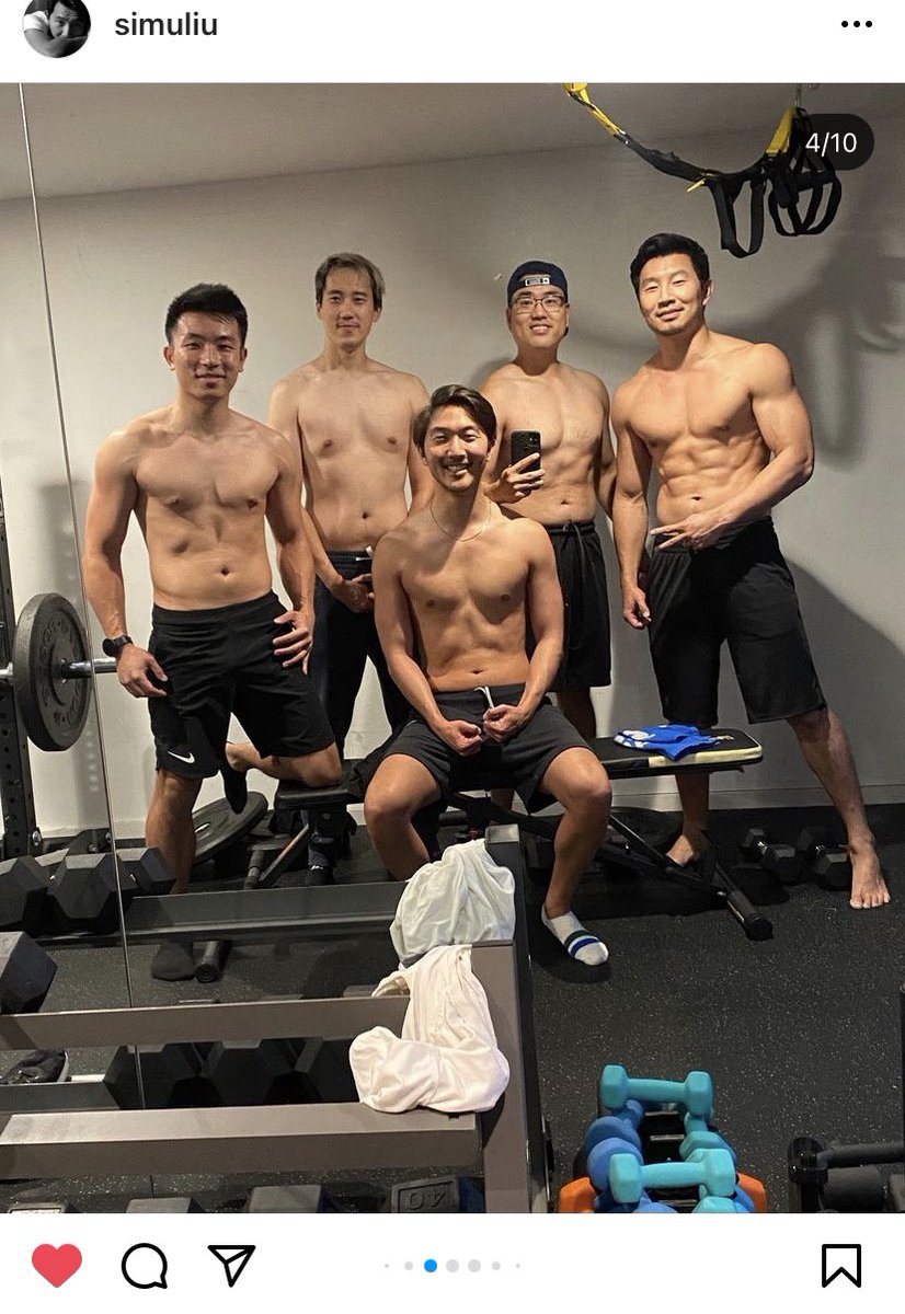 bangstergram's tweet photo. @SimuLiu 😰😰😰🤤 SIMU I - - - https://t.co/0tpvuOzCxA