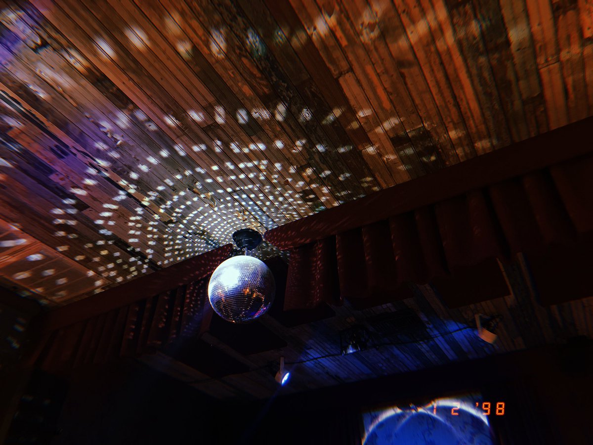 JacyWatson's tweet photo. Itβs crazy how all I needed to remind myself how much I love me is a little solo adventure. Claiming 2022 as my year of self love cause lawd knows I got a lot to learn #ATX #LearningToLoveMe https://t.co/c59mdDMKbX
