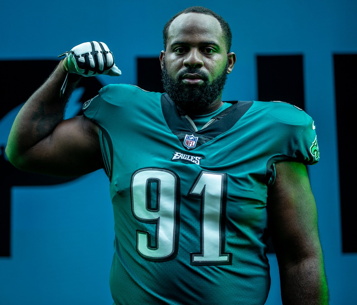 Eagles's tweet photo. Time to flex: #DALvsPHI will now take place on Saturday, Jan. 8 at 8:15PM.

#FlyEaglesFly https://t.co/ysQ7RXtDQw