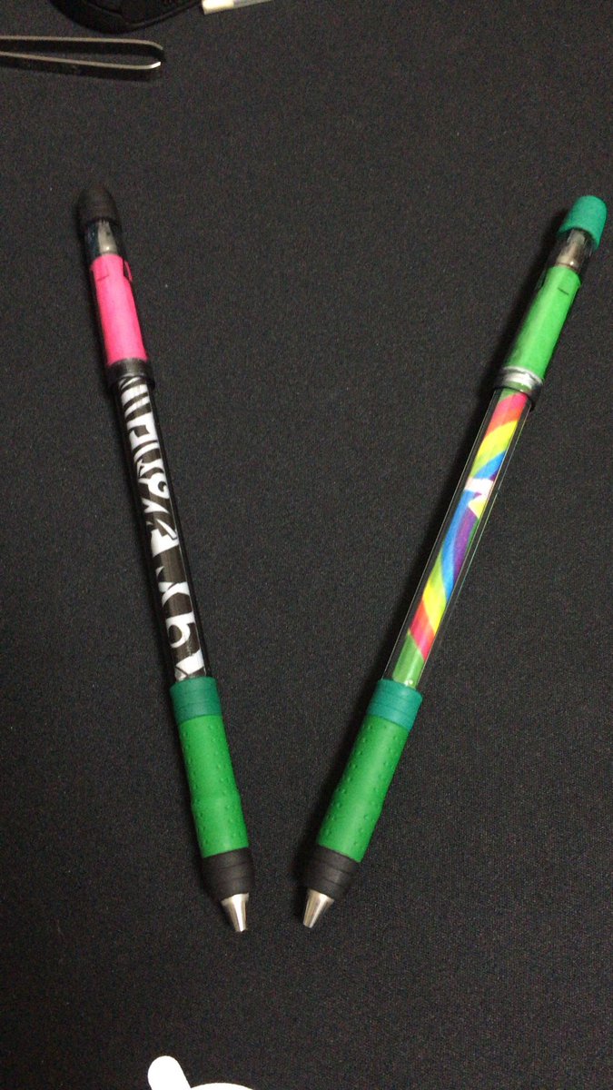 この左のG3のインサート持ってる人いたらリプで画像送ってほしいっす🙇‍♂️
お礼にこのG3の作り方公開するのでお願いします🙇‍♂️🙇‍♂️🙇‍♂️