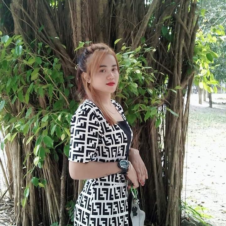 ចង់ចុយបងថ្លៃ tweet media