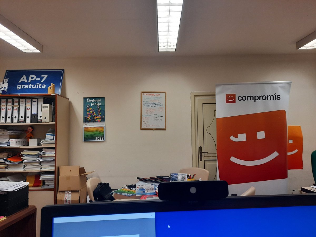 NatxoBellido's tweet photo. Vinga, bon dilluns!
A pel 2022!!!
#TransformAlacant⚪🔵 
#NouAnyNovesEnergies💪 https://t.co/4qFAAOGRtq