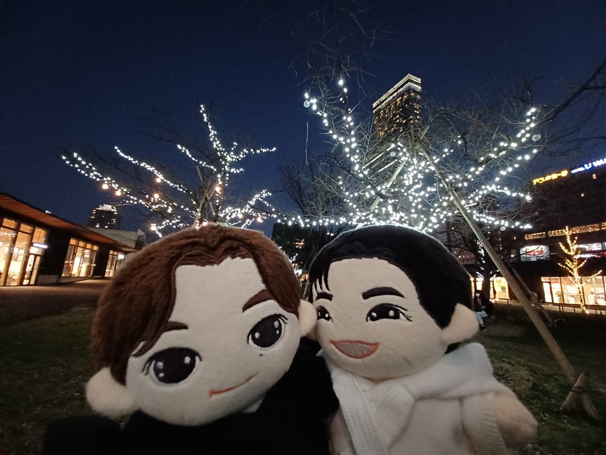 paundaroll's tweet photo. Before heading home, went to the park to take some final shots ---

THIS IS JUST TOO ADORABLE 😭

AHHHHHH 😍 

#kiddosdayout
#ปอนด์ภูวินทร์
#ppnaravit #phuwintang https://t.co/usEGYjp4fg
