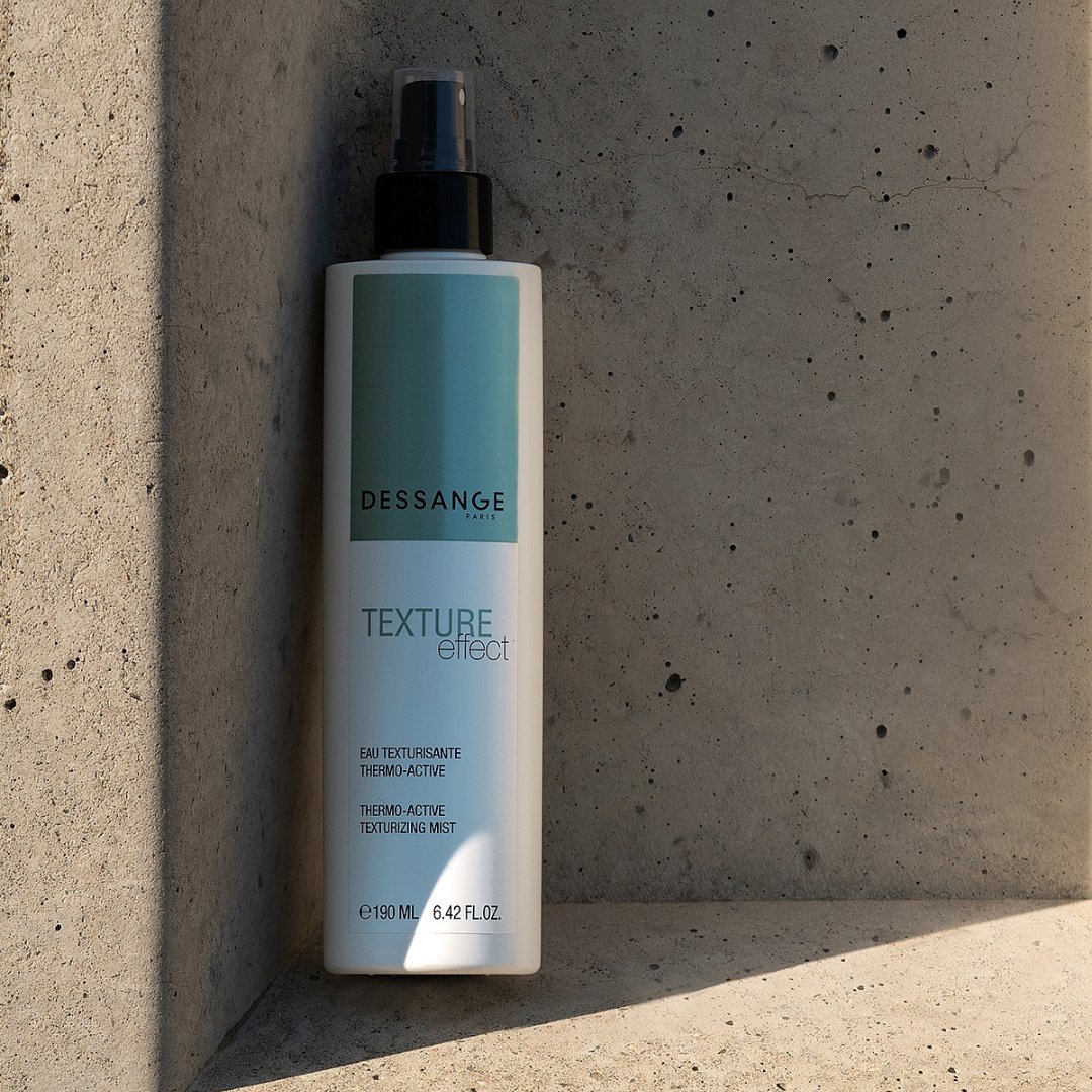 dessange's tweet image. Le saviez-vous ? 

Cette eau de coiffage salée, activée sous l’effet de la chaleur, apporte texture, volume et maintien aux cheveux.

Elle sera parfaite pour prolonger la tenue du brushing. 😍

#DESSANGE #TextureEffect