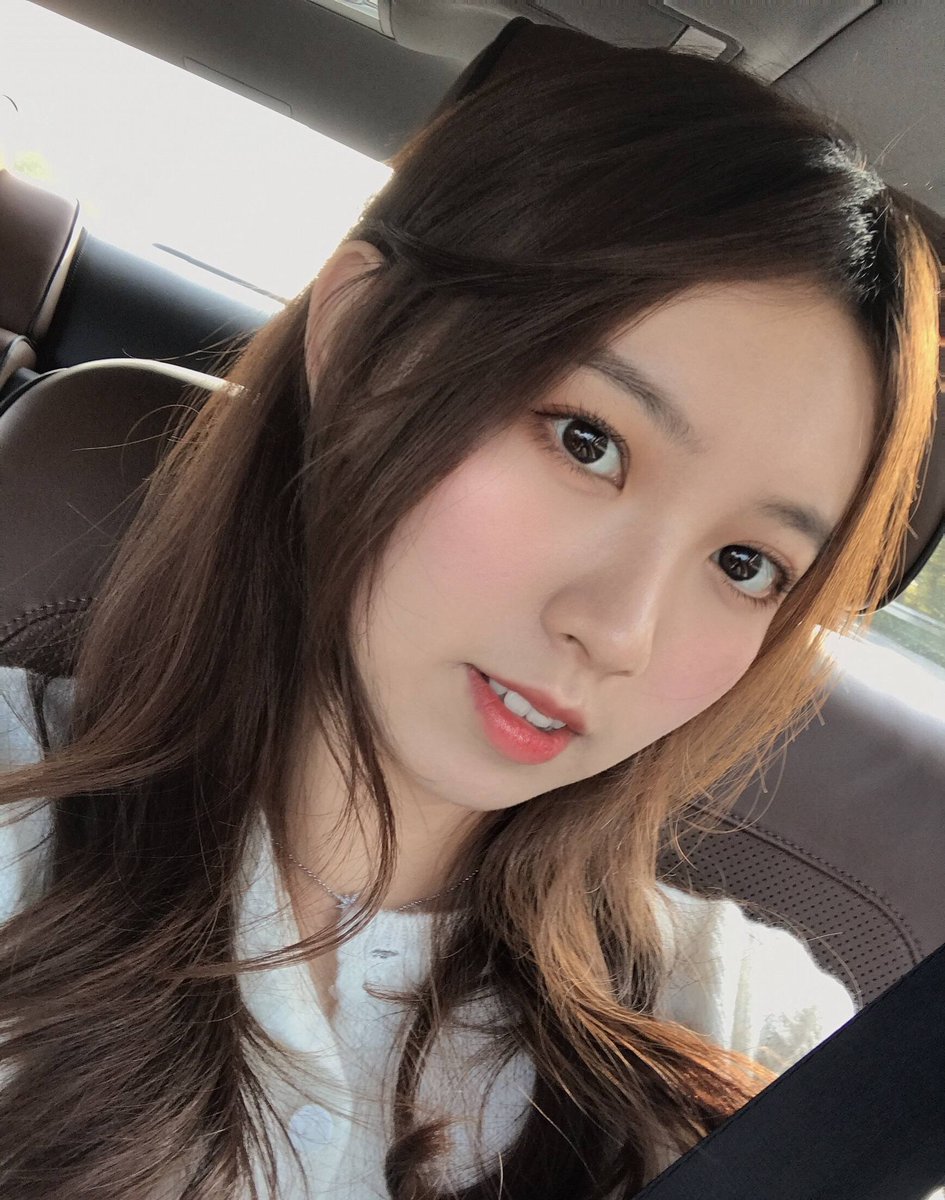 Ling Ling tweet media