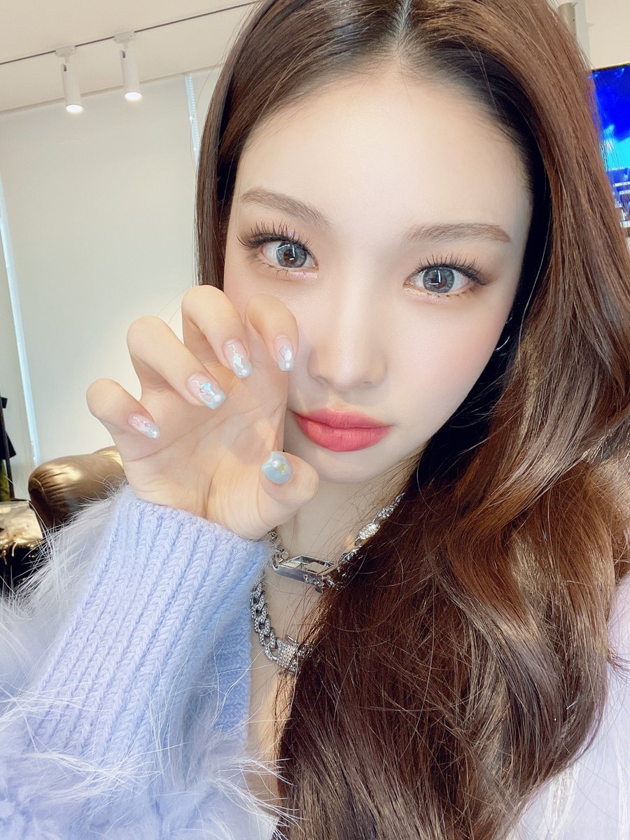 CHUNG HA tweet media