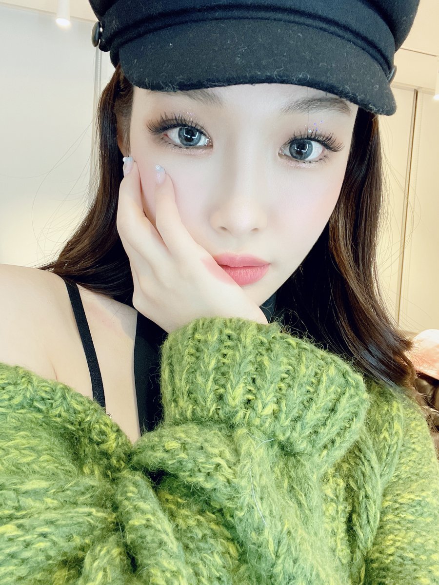 CHUNG HA tweet media