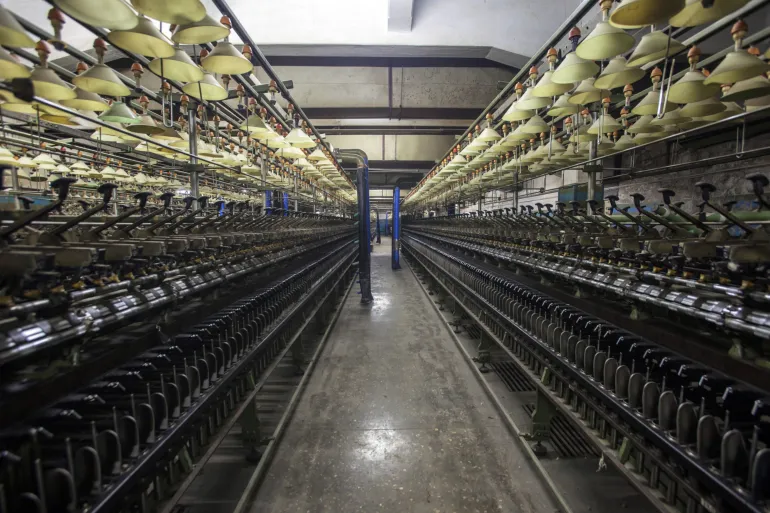 pakco_updates's tweet image. #Dec3rd

1. @AJEnglish informs, #gas shortage severly affected #Pakistan's export sector. About $250Mn of #textiles exports were lost last month after mills in #Punjab were forced to shut for 15 days @APTMAofficial rep informed, adding @MoWP15 inability to supply caused it.
#News