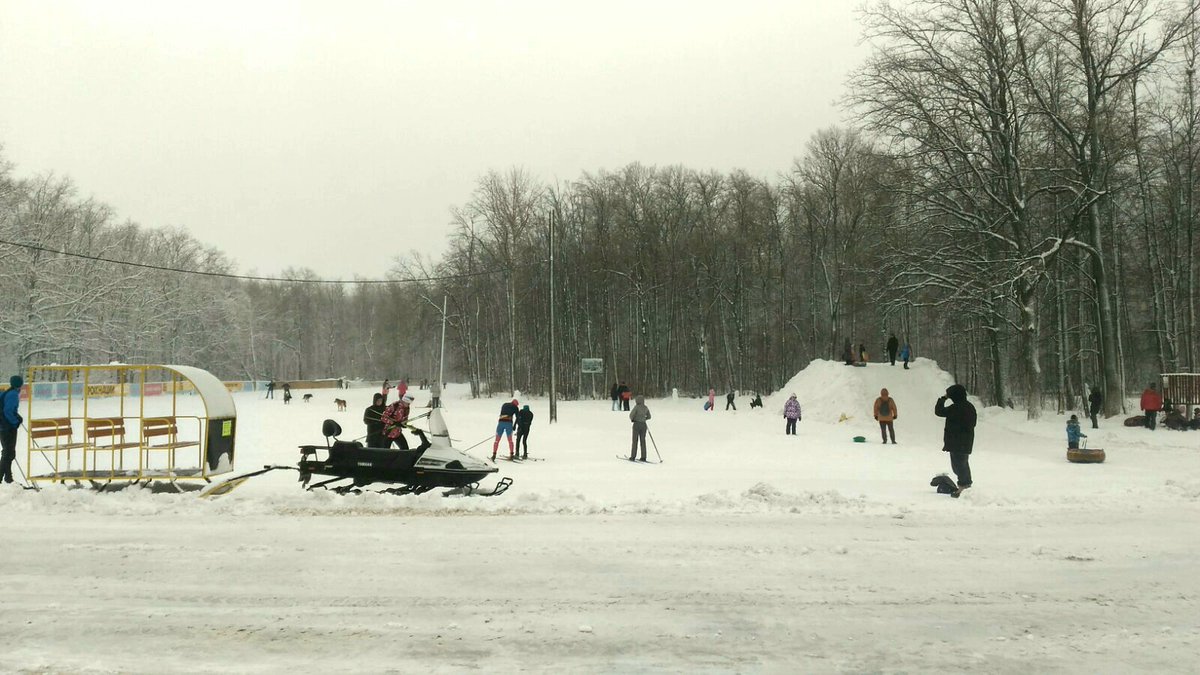 Трассы УСЦ "Чайка" подготовлены!👍⛷
Напоминаем, что трассы по данному треку будут подготавливаться ежедневно ранним утром в период новогодних праздников🎁🎄. 
❄Приглашаем на каток!⛸
Для Вас работает прокат спортивного инвентаря и камера хранения.

#СпортНормаЖизни
#УСЦЧайка
