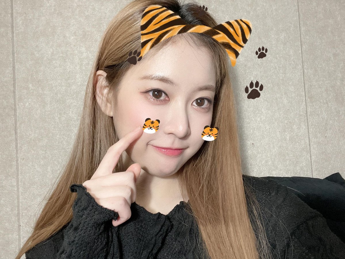 220103 #BORA weverse update

#체리블렛 #CherryBullet #보라