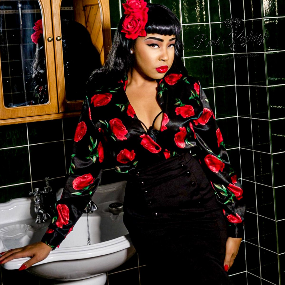 Goddess <a href="/ReneKeyleigh/">René Keyleigh</a> 
Good Morning Madame René You are the centre of my world and my universe my breath, my life, I live to obey Your 4D's 
Discipline, Devotion, Dedication and Desire,
Here to Serve Here to Obey my Goddess Madame René