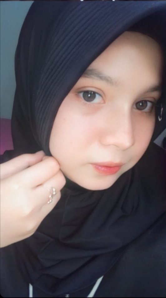 Alex10149741's tweet photo. @safian__sofyan Crotin foto ku ini dong https://t.co/LOnI2ab99s