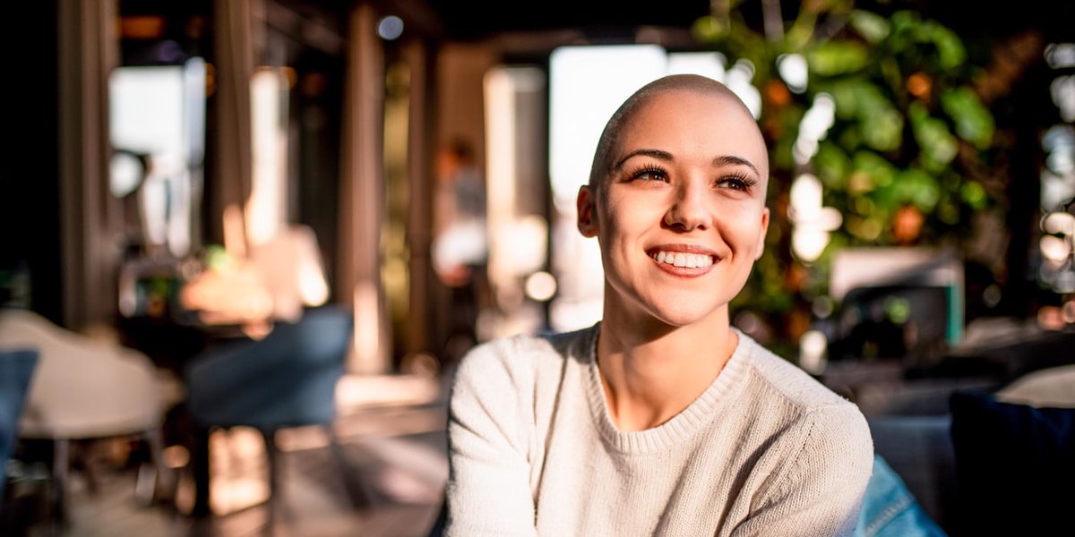 в Свободной Украине мне девушка возле КЛАССа брила голову за 70 гривен - a в Штатах это не просто, тут нужно покупать специальное оборудование nbcnews.com/select/shoppin…