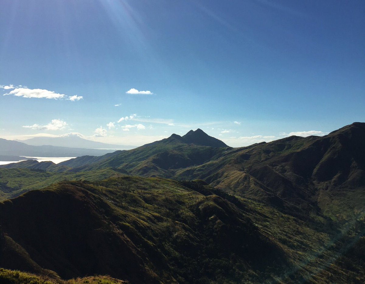 JeyBinMohd's tweet photo. Year-end hike: Cawag Hexa✨

📍Mt. Dayungan
📍Mt. Balingkilat
📍Mt. Bira-Bira (overlooking Nagsasa Cove)
📍Mt. Cinco Picos https://t.co/EL1WA12CDy