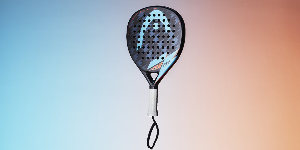 HEAD_PADEL's tweet photo. Switch on instant power with the #new #FLASH collection, ideal for beginners who are ambitious to improve and for intermediate players.
Power comes easily with this oversized, teardrop-shaped racquet, which has a soft playing feel and a large sweetspot.
#HEAD #FLASH #FlashPro https://t.co/MJAYy6Mc2k