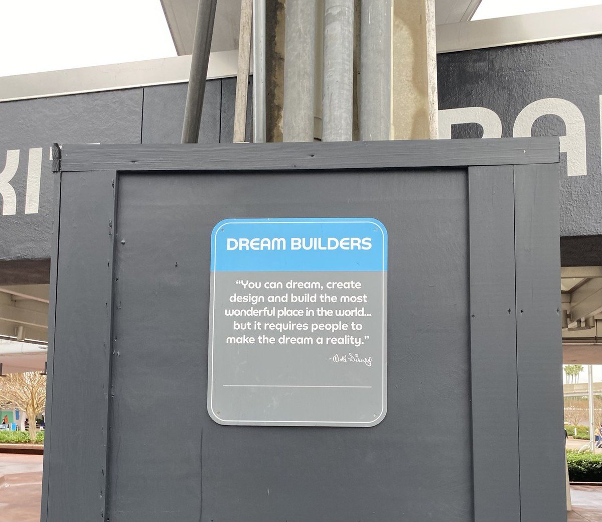 Alvarado ISD's Superintendent motivates from the💜! His leadership has "created the most wonderful place" a reality! <a href="/AlvaradoISD/">Alvarado ISD</a> 
#AlvaradoExcellence smore.com/v0b2k-alvarado…