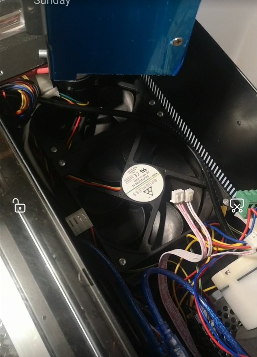 WhiskeyStoneIrl's tweet photo. Hoping to turn this quagmire back into a functioning laser today. Electronics engineer I'm not so wish me luck! #LaserEngraving #NeedSomeLuck https://t.co/J5MIXd8xSh