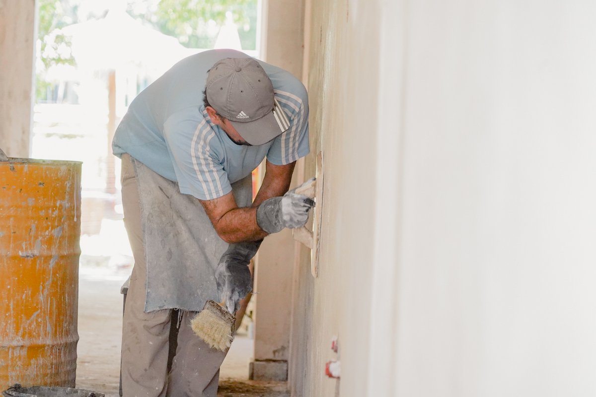 claudiopolich's tweet photo. Con el @CorrientesGob, continuamos con los trabajos de refacción del predio del #IOSAP.👏🏻
Las obras comprenden la refacción del Salón de Usos Múltiples que será dotado de sanitarios. Además, se realizan trabajos en el quincho y en el portal de acceso. https://t.co/G0LC22CxsA