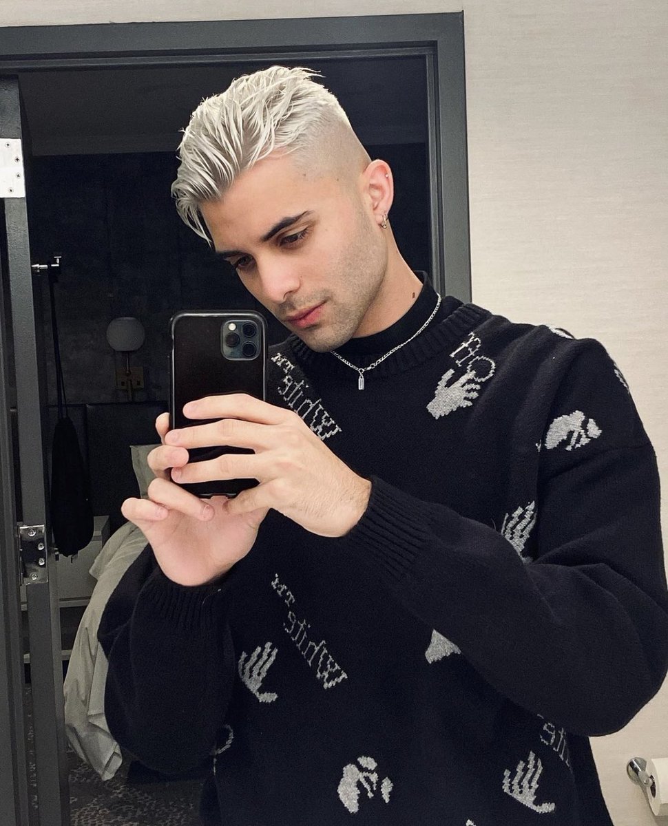 SonyMusicRD's tweet photo. ¡Feliz Cumpleaños @ErickBrianColon • @CNCOmusic ! 🎂 🎁 🎈 
#CNCO https://t.co/xZjXFVKxEE