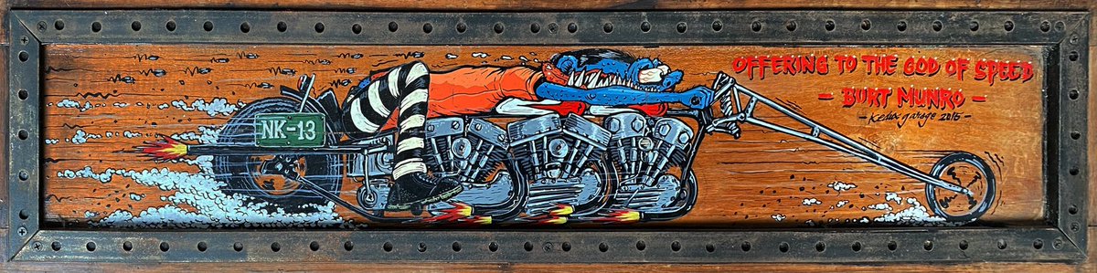 My old painting.
Oil on wood panel, framed with metal
A tribute to Burt Munro.
Should I drop it? 🤔