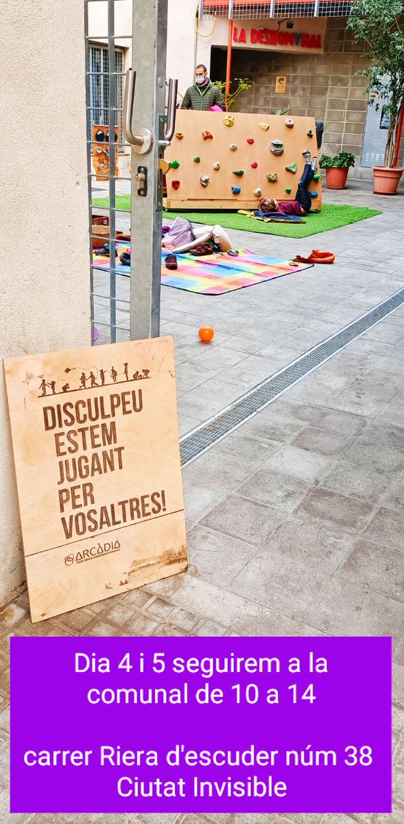 Escola Arcàdia (@escolaarcadia) on Twitter photo Avui ho hem tornat a fer 💪🎉! TERRITORI MENUT a la <a href="/ciutatinvisible/">LA CIUTAT INVISIBLE</a>!!! Espai de joc lliure. Encara ets a temps de venir a divertir-te mentre compreu llibres o en feu un cop d'ull, dema 4 i dimecres 5 de 10 a 14h també hi serem! Us hi esperem! Avui ho hem tornat a fer 💪🎉! TERRITORI MENUT a la <a href="/ciutatinvisible/">LA CIUTAT INVISIBLE</a>!!! Espai de joc lliure. Encara ets a temps de venir a divertir-te mentre compreu llibres o en feu un cop d'ull, dema 4 i dimecres 5 de 10 a 14h també hi serem! Us hi esperem!