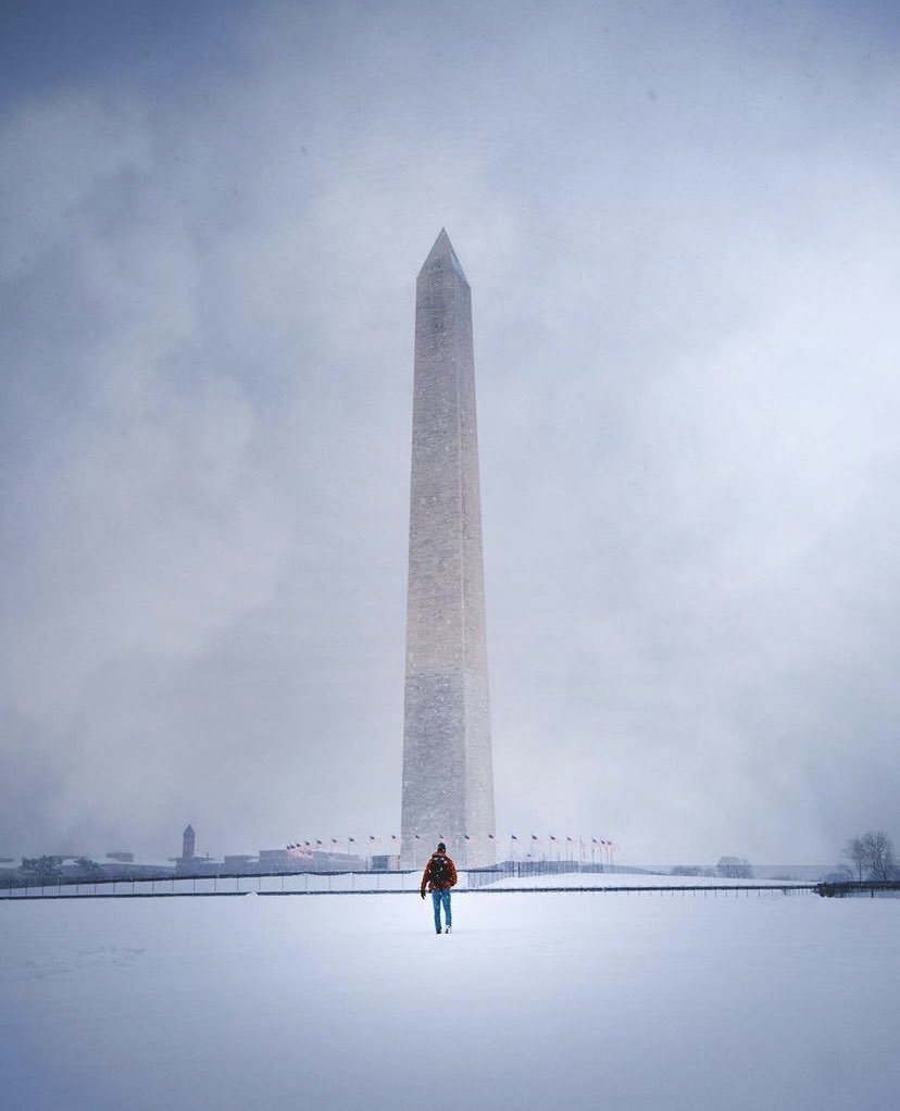 DcWalaDesi's tweet photo. #firstmondayof2022 #WashingtonDC #Snow #snowday #DC โ๏ธโ๏ธโ๏ธโท๐๐ฟ https://t.co/8YXDyQgzKD