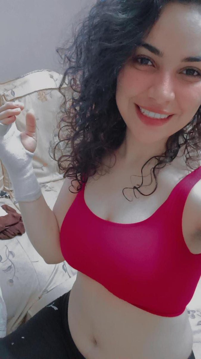 ايدي انكسرت بس انا لسه ملبن 🌶🔥