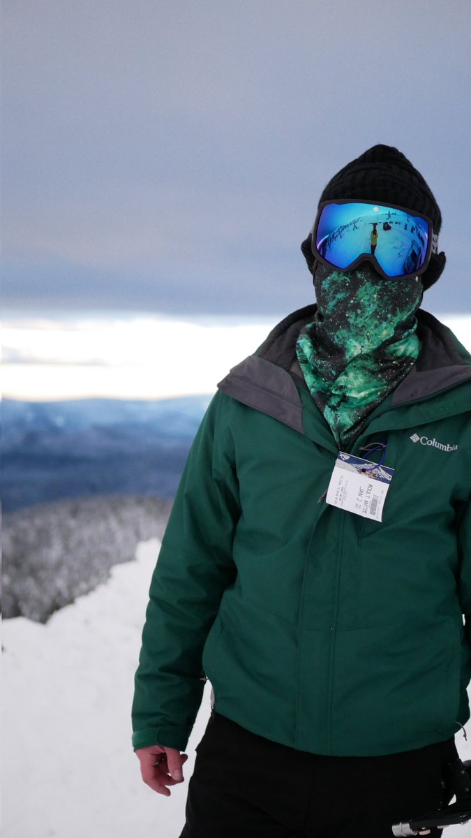 TheOsternShow's tweet photo. Timberline was dope! Such a beautiful view from Mt. Hood! https://t.co/EYkOpfWPUF