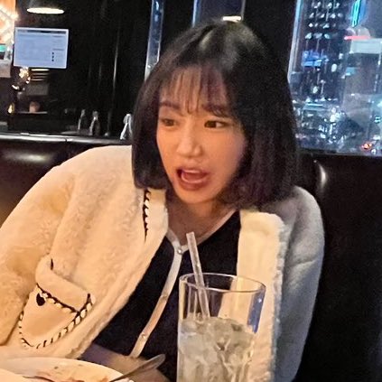 저화질의 조유리 tweet media