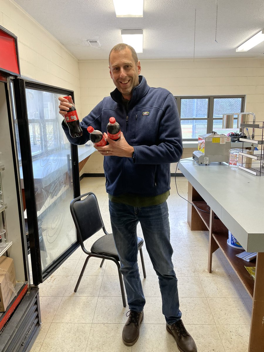 trbarrett7's tweet photo. RHHS Wildcat leadership and teachers are out in the community pitching in to help out where they can! This group organized concession shelves and created bulletin boards for the South Bryan recreation center. #livetogive #bth #onebryan https://t.co/Zc27xh7YFk