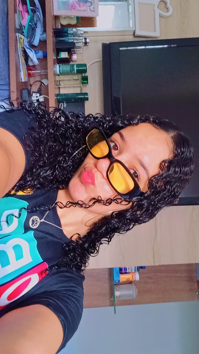 BornToSav's tweet photo. Eu tirei quase agora hihi @BTS_twt
#ARSD
#HOSEOK
#ARMYSelcaDay https://t.co/LANeDSw4ok
