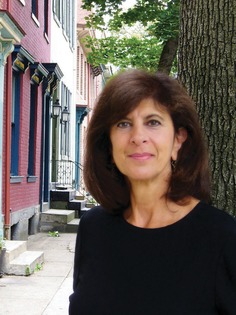 rickdayton's tweet photo. NEXT: Today on #RicksReadingList on @KDKARadio: a thriller by Pittsburgh author Kathleen George. "Afterimage" is part of her police thriller series based in PGH. Detectives work to solve two seemingly unrelated homicides, and a rookie cop had some knowledge of two of the victims. https://t.co/h0EY6hrNEF