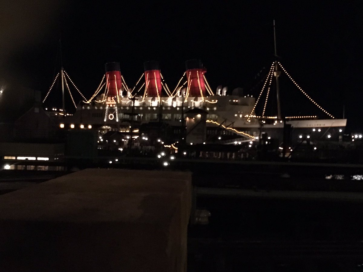 GLAYGLAYGLAYy's tweet photo. ディズニーーーーー https://t.co/87TktDX33K